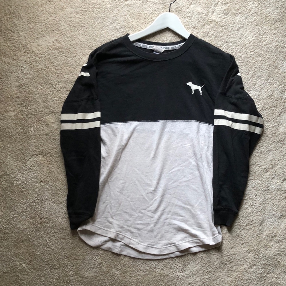 Black and white Pink long sleeved shirt!